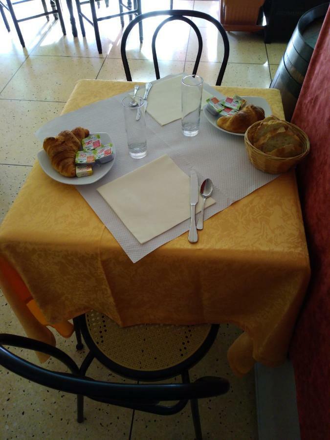 Hotel Les Rocks Brusque Zewnętrze zdjęcie
